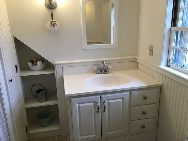 Foto del edificio - 12 Buttonwood Ln