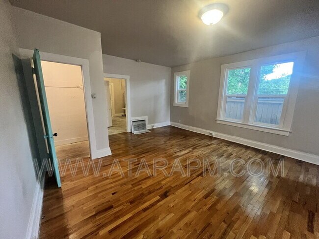 Building Photo - 375 E Harrison Ave