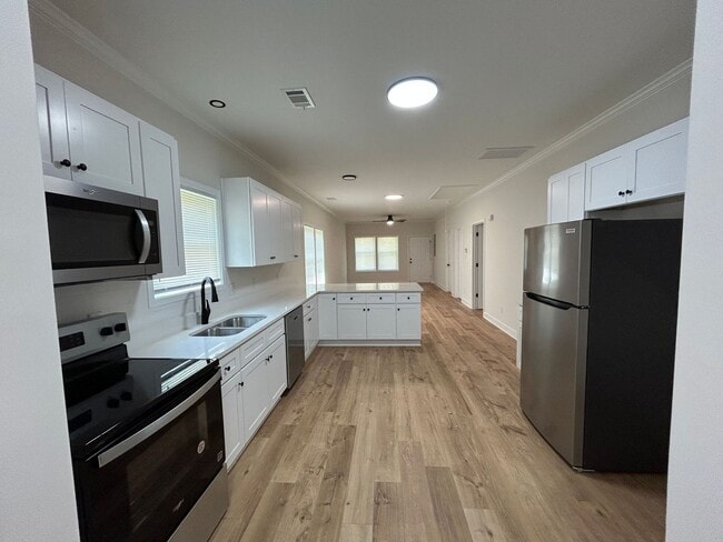 Building Photo - NEW CONSTRUCTION PRE-LEASING FOR AUGUST 2026!