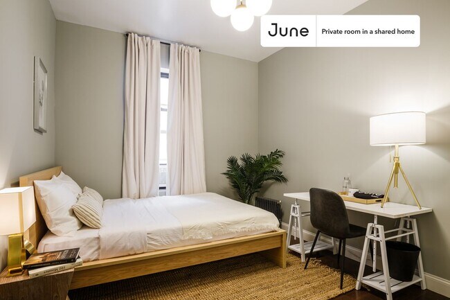 Private bedroom in 4 bed/1 bath Home - Private bedroom in 4 bed/1 bath Home