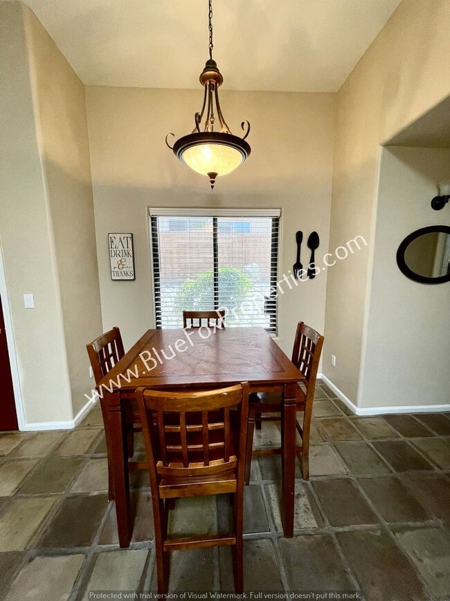 Building Photo - 5449 N Cres Ridge Dr