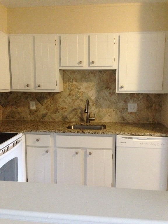 151 Bittersweet Ln Unit 226, Randolph, MA 02368 Condo for Rent in