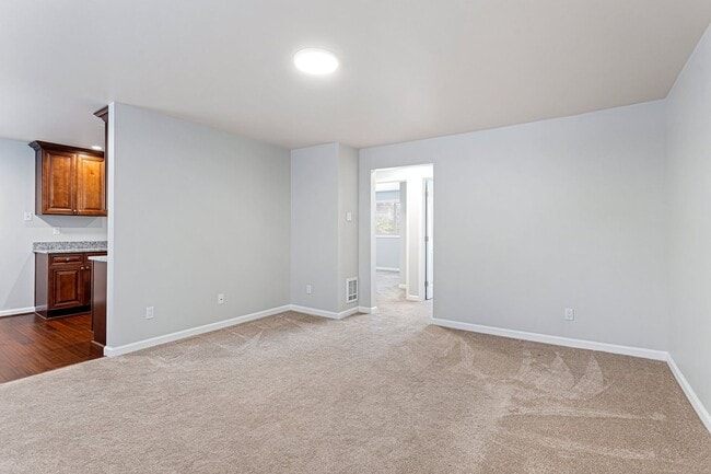Interior Photo - The Lodge @ 73rd