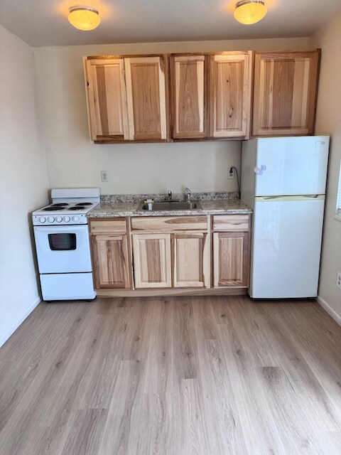 Cocina - 623 W Brookside St