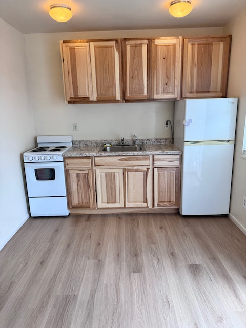 Kitchen - 623 W Brookside St