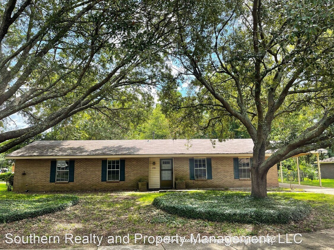 Primary Photo - 3 br, 2 bath House - 2720 North Wallace Drive