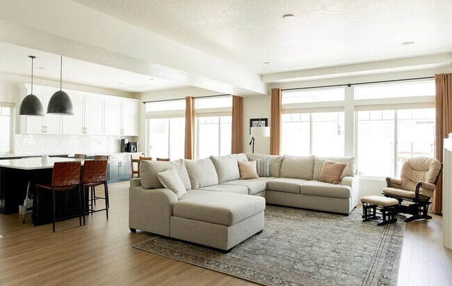 Foto del edificio - 4122 W Red Clover Dr