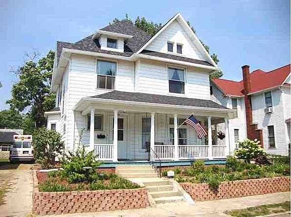 Building Photo - 1014 Heath St