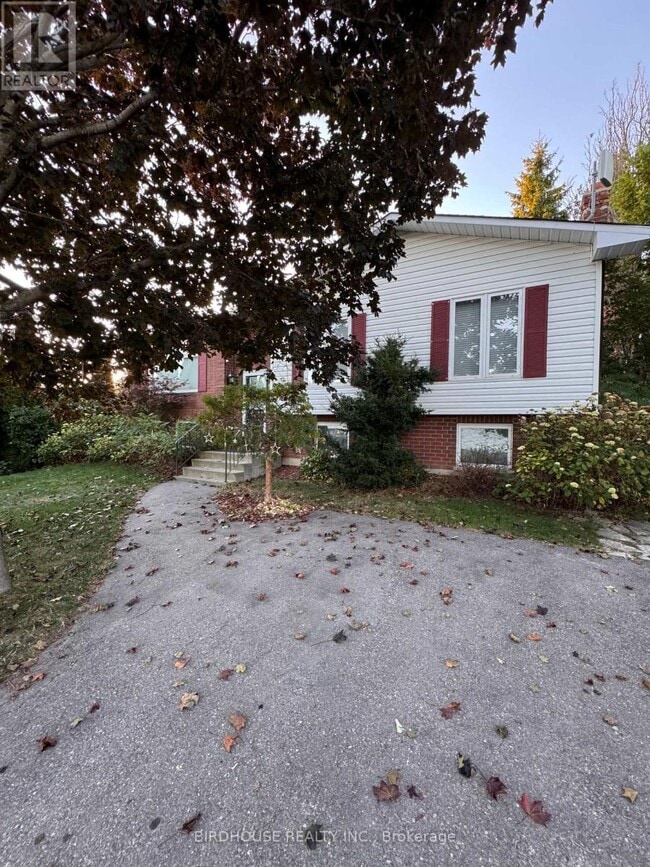 Building Photo - 159 Hazel St