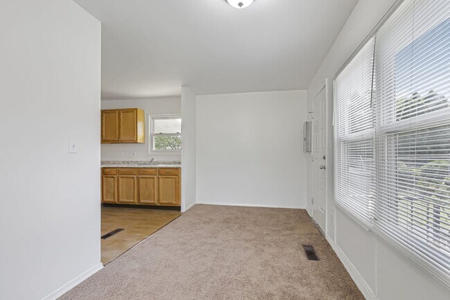 Foto del edificio - Cozy Ranch Home 30 Night Min Quiet Reynoldsburg