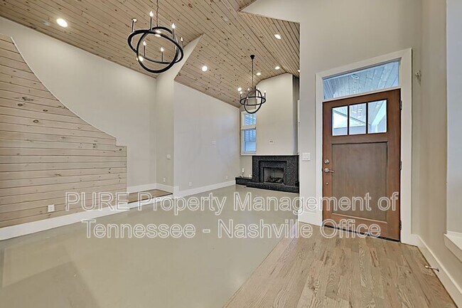 Building Photo - 1412 Lillian St
