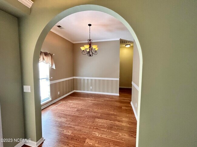 Building Photo - 840 Sandpiper Bay Dr SW