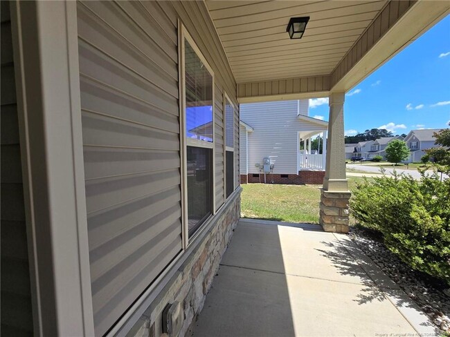 Building Photo - 1735 Cherrypoint Dr