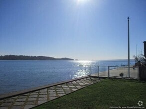 Building Photo - 7814 WA-302