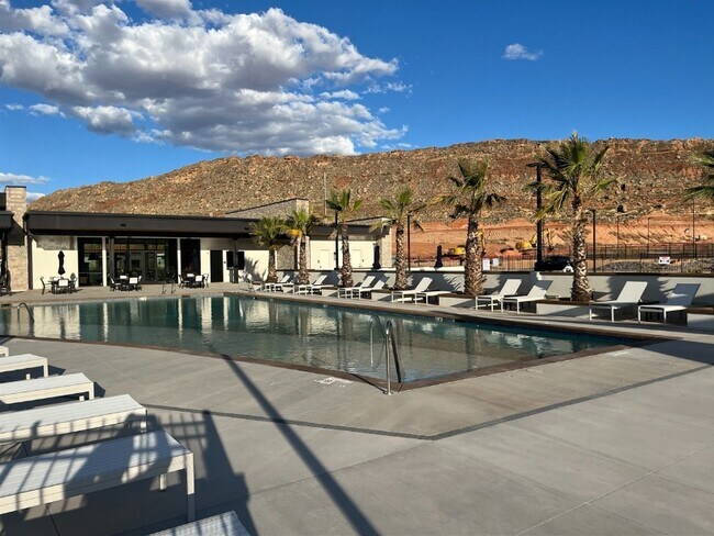 Building Photo - 1362 S Gulch Ln