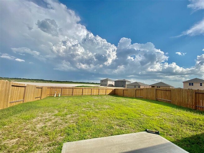 Building Photo - 2107 Mule Ridge Dr