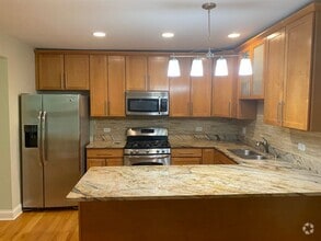 Building Photo - 6424 S Woodlawn Ave