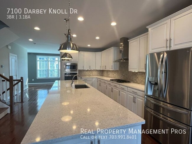 Building Photo - 7100 Darbey Knoll Dr