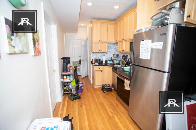 Foto principal - 4 bedroom in Brookline MA 02446