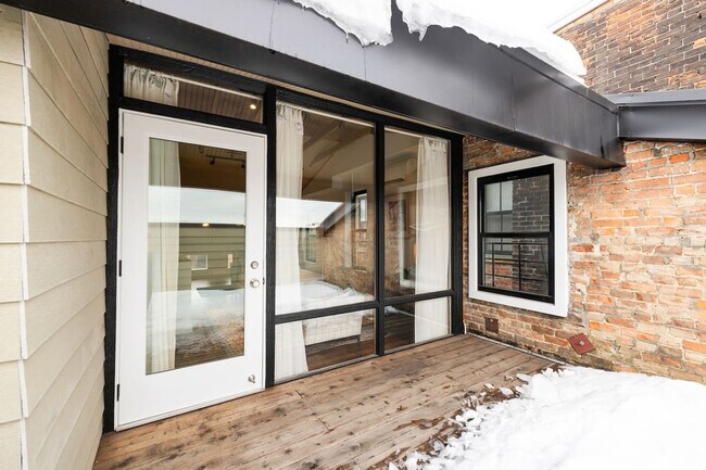 Building Photo - 1510 Race St