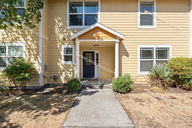 Building Photo - Charming North Portland 3-Bedroom Home wit...