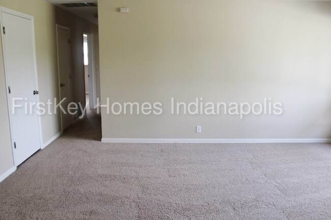 Foto del edificio - 6221 E 52nd Pl