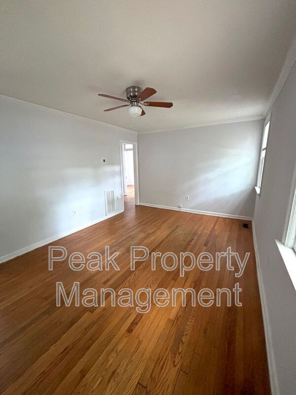 Foto del edificio - 1518 Carter St