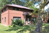 Primary Photo - 1141 Saxe Ave
