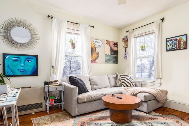 Living Room - 170 Austin St