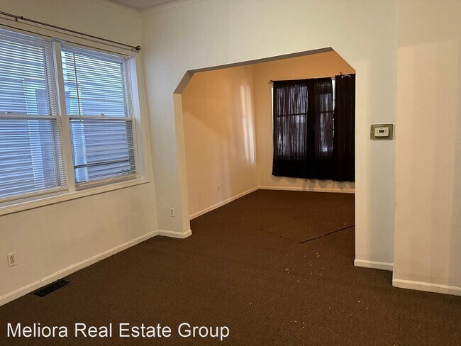 Building Photo - Studio, 2 bath House - 5233 S Aberdeen Street