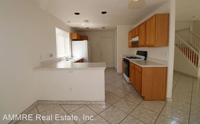 Building Photo - 3 br, 2.5 bath House - 1404 Villa Candela NE