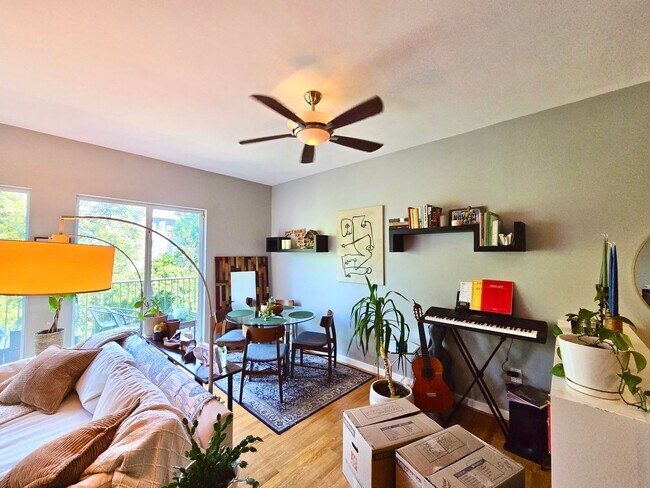 Foto del edificio - Lovely 1 BR/1 BA Condo in the Heart of Geo...