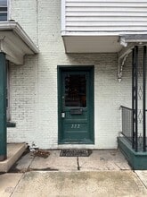 Building Photo - 220-224 S Front St