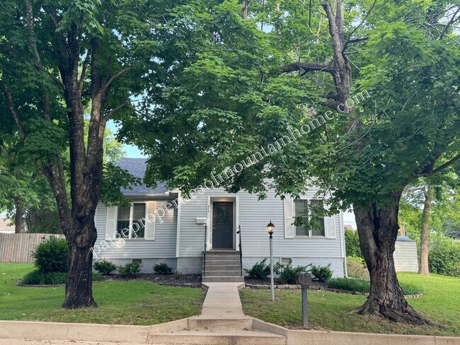 Foto del edificio - Charming 2-bedroom, 1-bath
