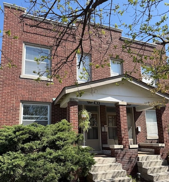 Primary Photo - 6677-6679 Berthold Ave