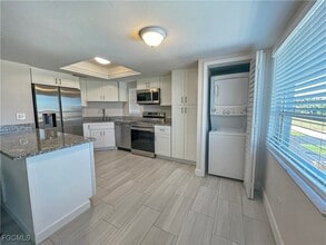 Building Photo - 5023 SW 16th Pl