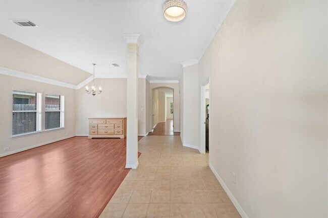 Foto del edificio - 23219 Dewflower Dr