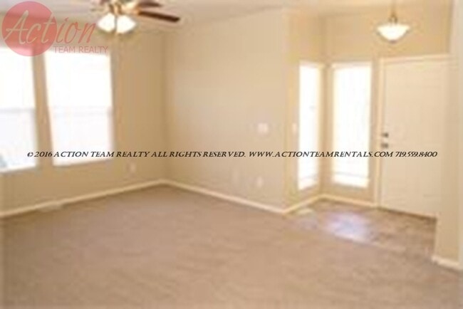Building Photo - 8110 Snow Bowl Heights