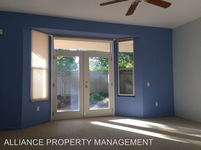 Foto del edificio - 2 br, 2 bath House - 211 Red Mountain Dr