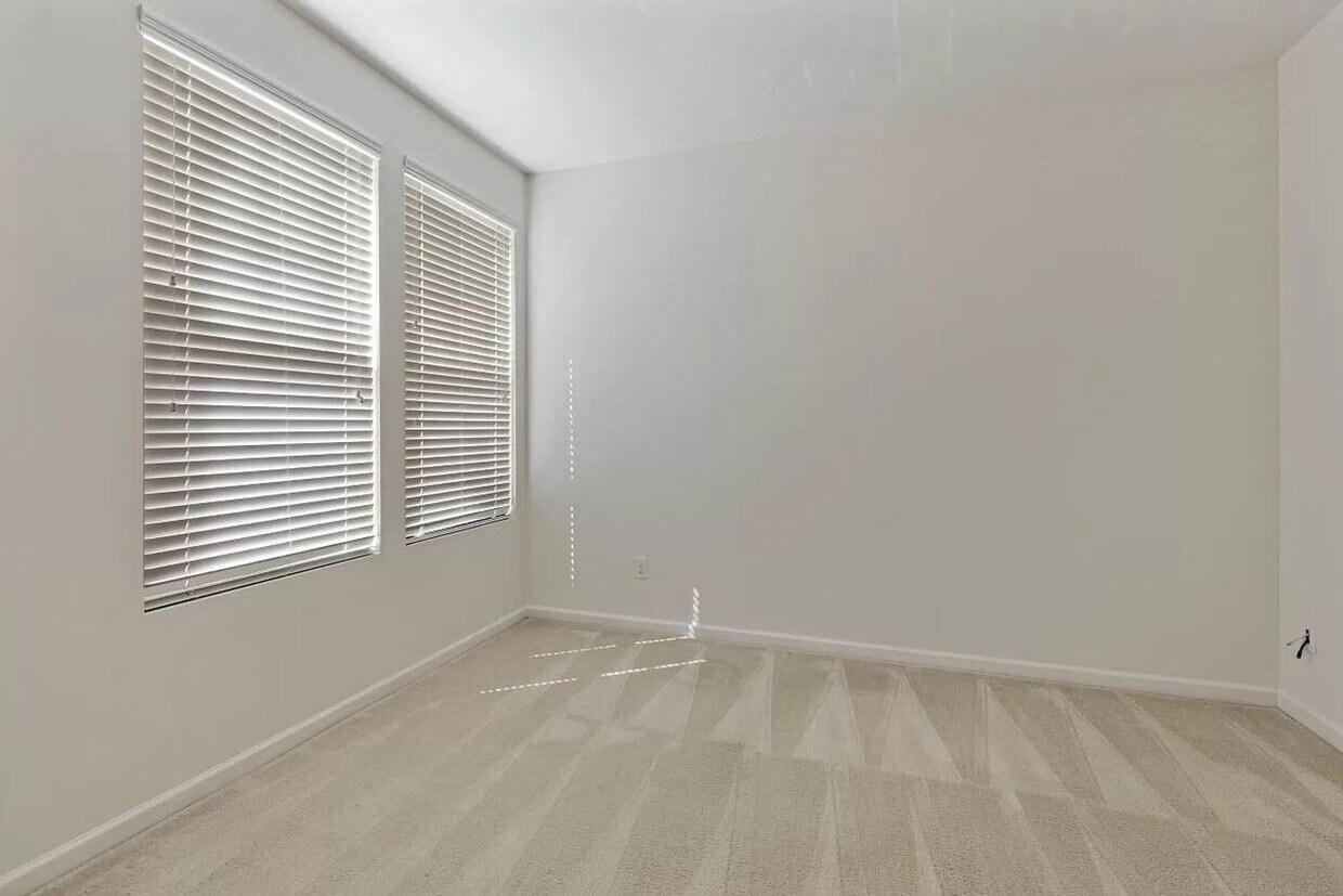 Room in 4 Bedroom Townhome at Carthage Ct House Rental in Durham, NC