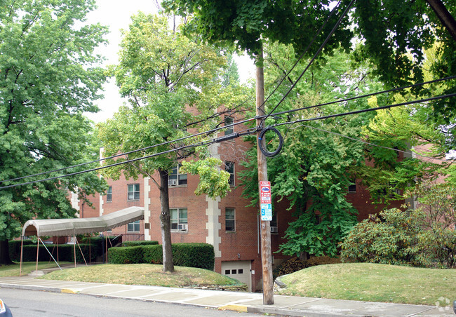 Foto del edificio - College Gardens