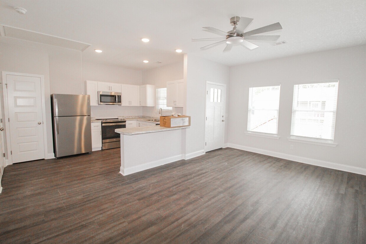 130 Briarwood Rd, Statesboro, GA 30458 Townhome Rentals in Statesboro GA