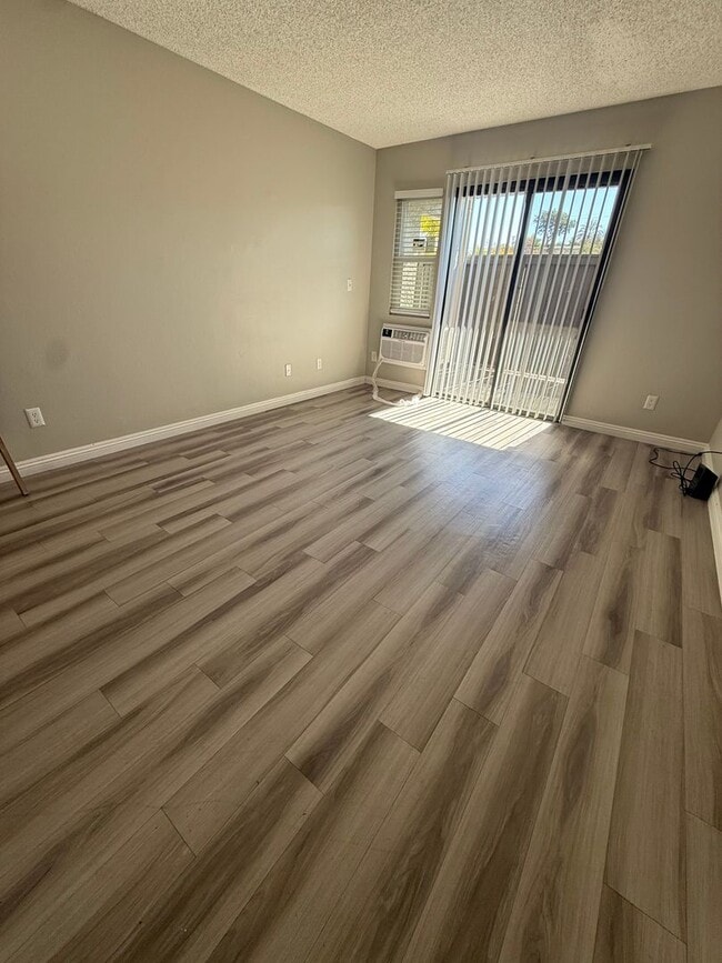 Interior Photo - The Avenue at San Marcos