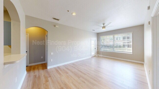 Building Photo - 7990 Baymeadows Rd E