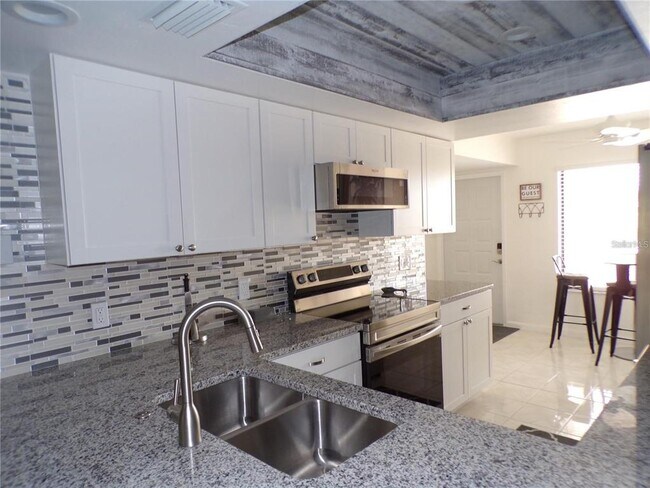 Building Photo - 1352 Rock Dove Ct