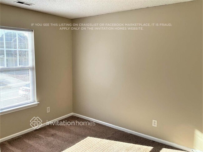 Foto del edificio - 1049 Crestdale Crossing Dr