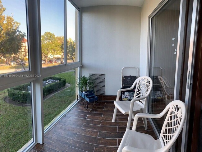 Foto del edificio - 12701 SW 14th St