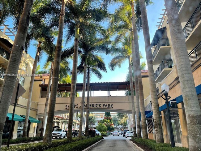 Foto del edificio - 4100 Salzedo St