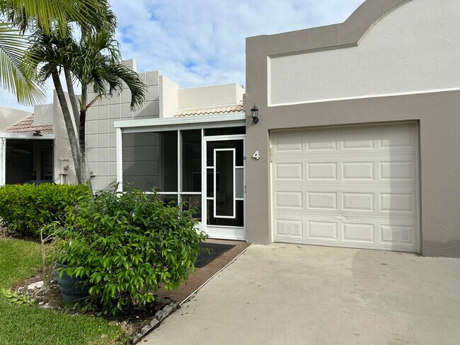 Foto del edificio - 9215 Flynn Cir