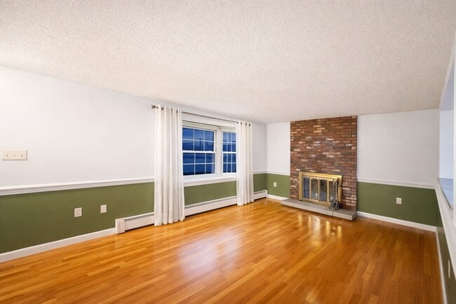 Foto del edificio - 163 Mills Ave